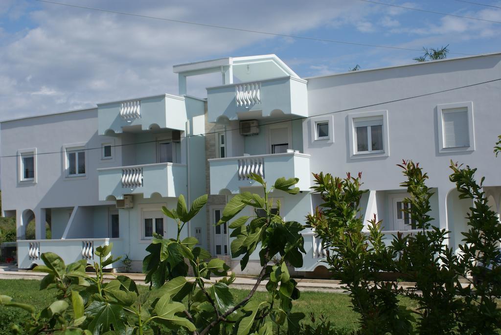 Apartments Toka Петрчане Экстерьер фото